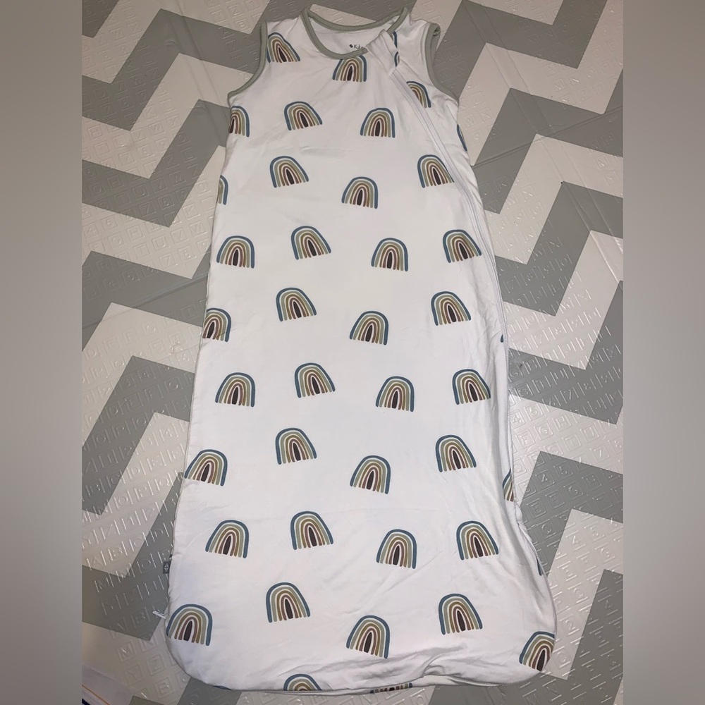 Kyte aloe rainbows sleep sack 6-18M 0.5 tog